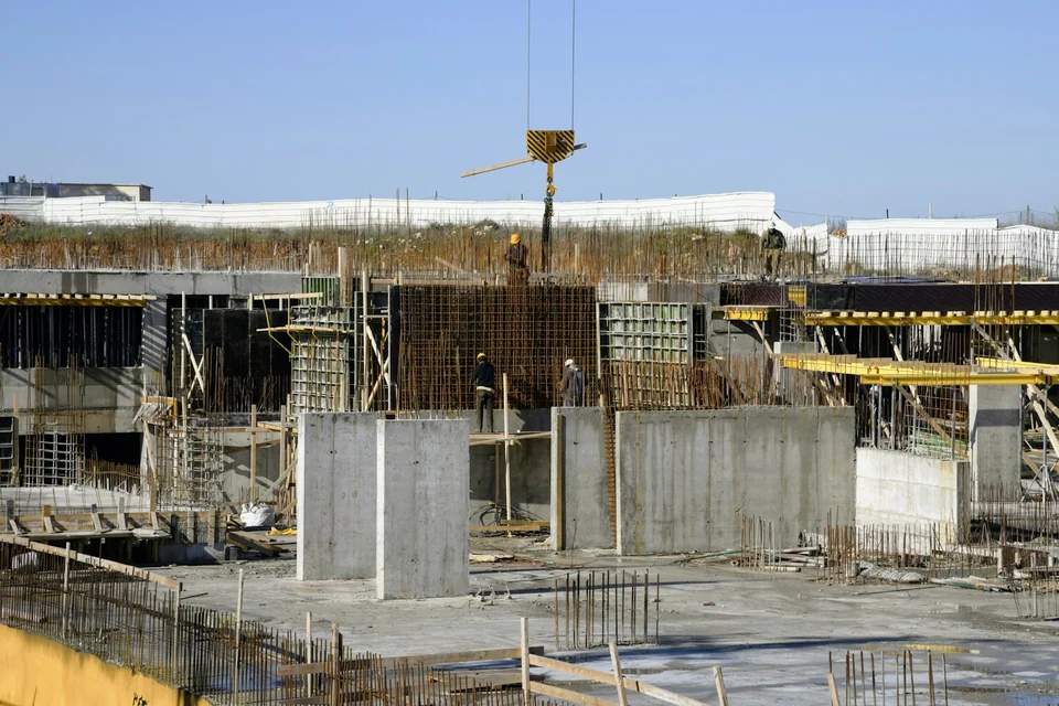 High-Rise & Precast context