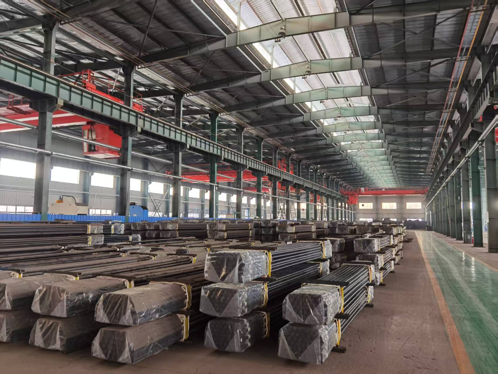 Long prepared steel bars bundled for heavy-duty project supply